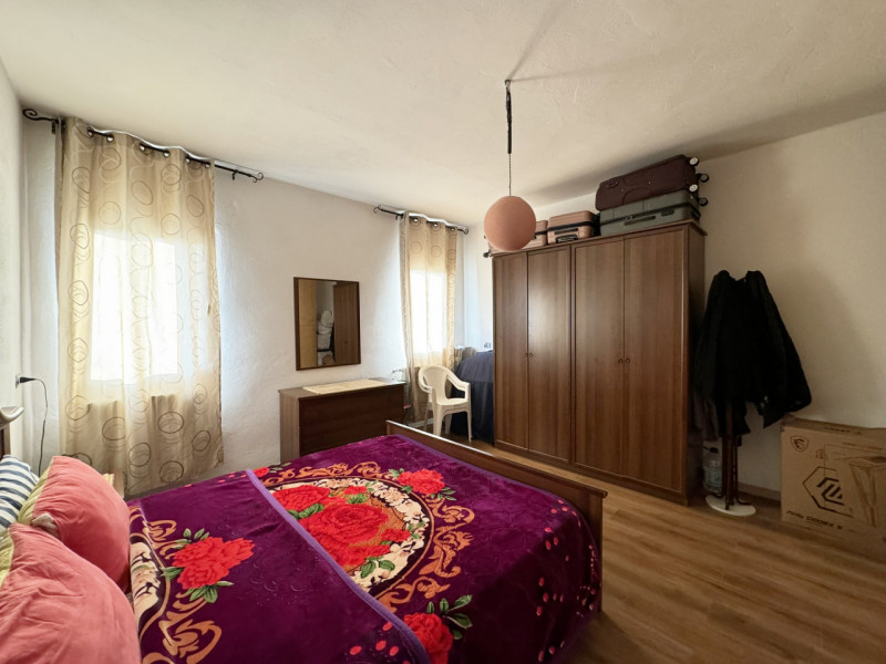 COMPOSIZIONE:
abitazione sviluppata su due livelli: atrio d'ingresso, ampio soggiorno, cucina abi...