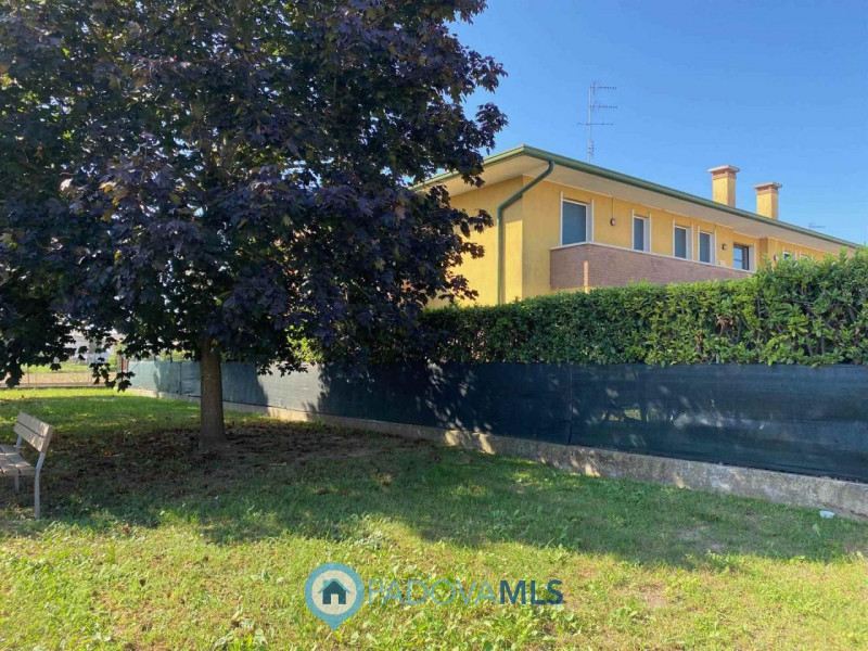 Immobile in esclusiva al Gruppo Padova MLS.
APPARTAMENTO A MONSELICE.
In localita' San Bortolo, o...