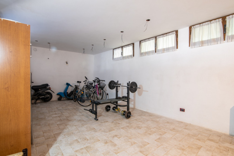 Proponiamo in vendita una splendida villa singola disposta su un unico piano. L’abitazione, 270 m...