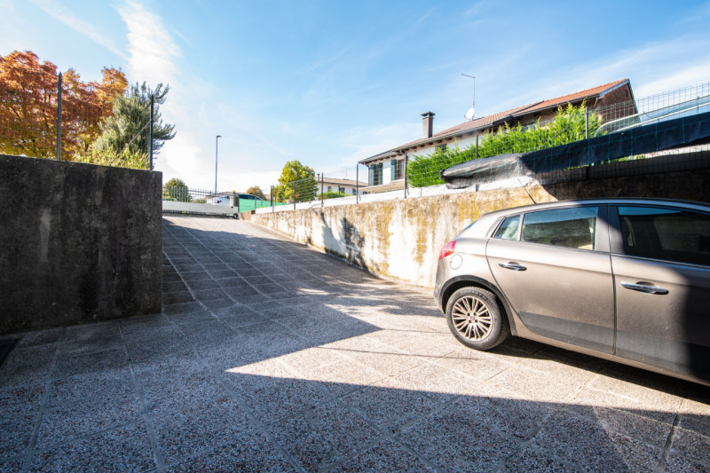 Proponiamo in vendita una splendida villa singola disposta su un unico piano. L’abitazione, 270 m...