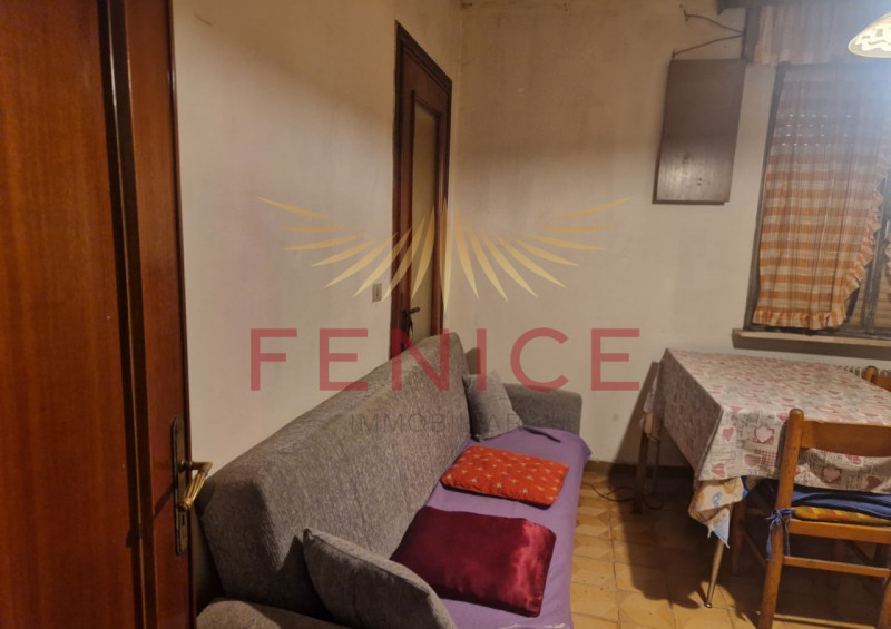 Vi presentiamo un casale nel cuore della campagna di Trevignano, immerso in una zona residenziale...