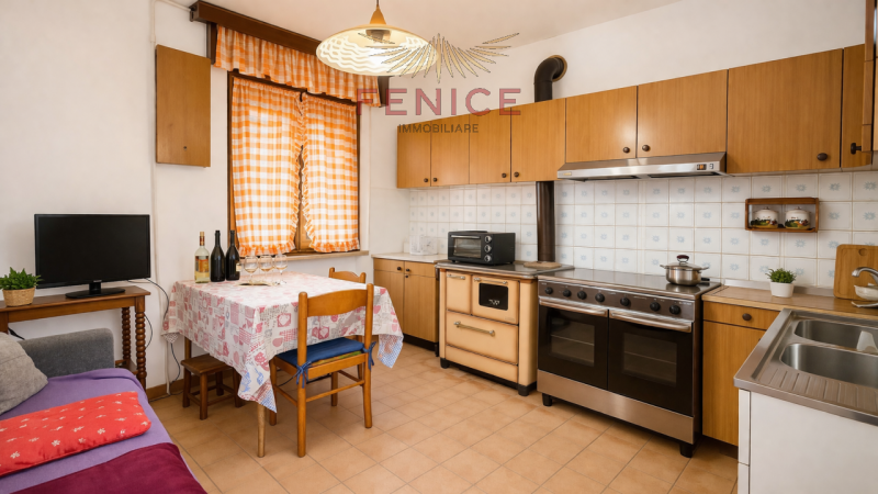 Vi presentiamo un casale nel cuore della campagna di Trevignano, immerso in una zona residenziale...