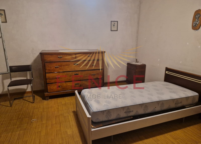 Vi presentiamo un casale nel cuore della campagna di Trevignano, immerso in una zona residenziale...