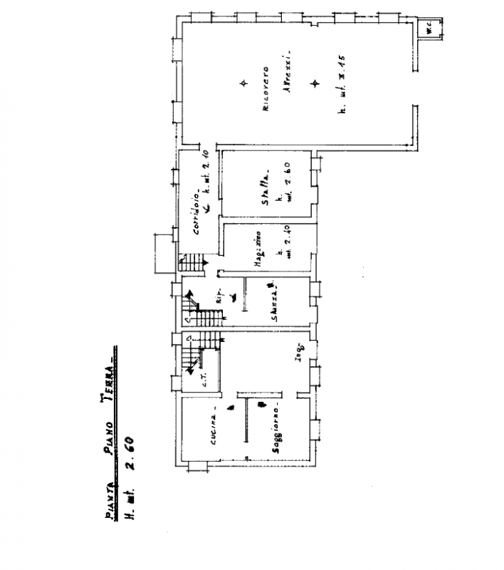 Vi presentiamo un casale nel cuore della campagna di Trevignano, immerso in una zona residenziale...