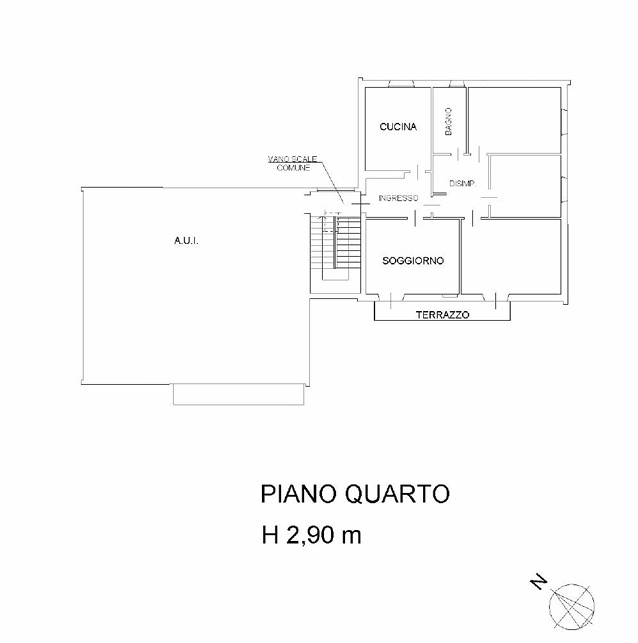 Proponiamo in vendita appartamento di ampia metratura situato al terzo piano rialzato di una pala...