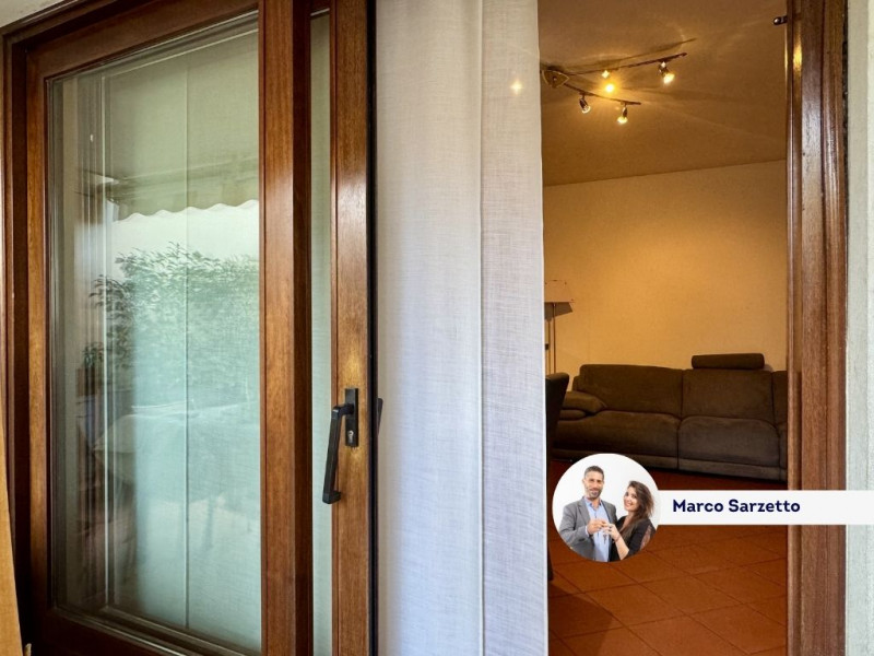 Se stai cercando un appartamento bicamere con giardino privato, in un quartiere tranquillo ma com...