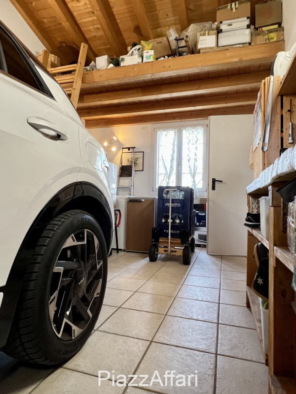 Al centro della frazione di Conche di Codevigo, a 200 metri dalla chiesa, in un contesto residenz...