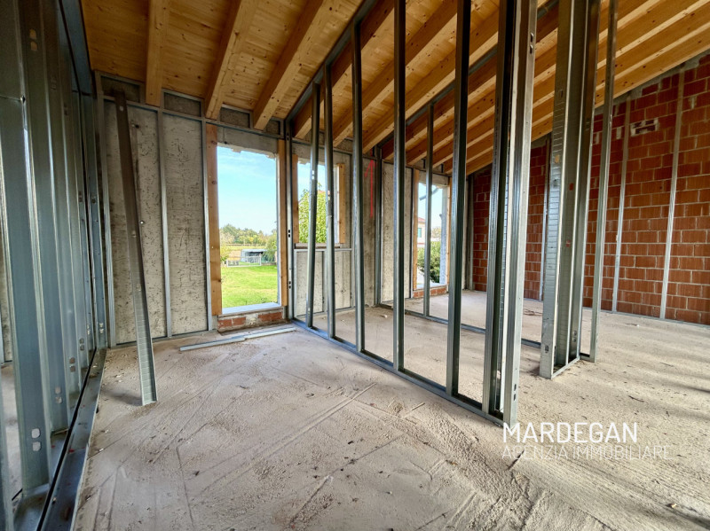 Quando vieni a scoprirlo?
Questo appartamento di nuova costruzione personalizzabile nelle finitur...