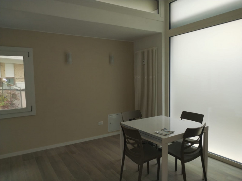 In Via XI Febbraio, un mini appartamento completamente ristrutturato e arredato, dove la comodità...