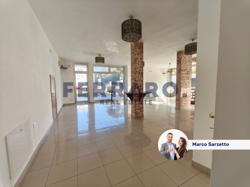 Sei alla ricerca di uno spazio commerciale dove far crescere la tua attività?
Lo desideri in zona...