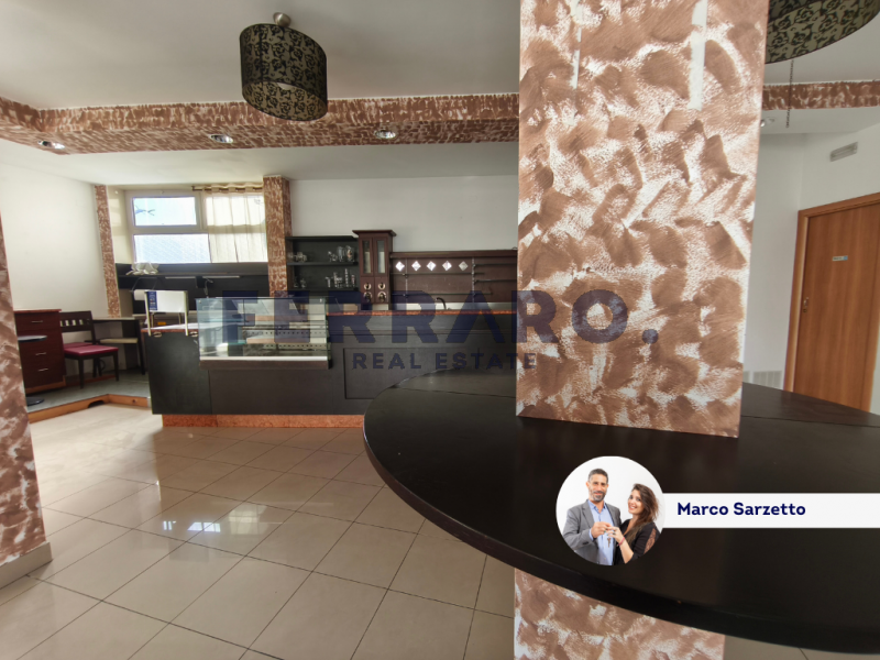 Sei alla ricerca di uno spazio commerciale dove far crescere la tua attività?
Lo desideri in zona...