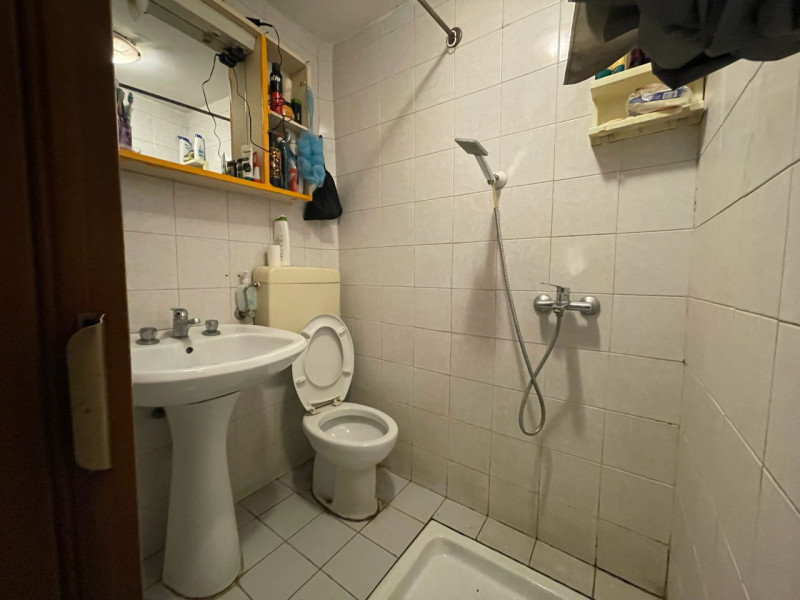 UBICAZIONE E CONTESTO
L’immobile, costruito negli anni ’80, si trova ad Altavilla, in una zona be...