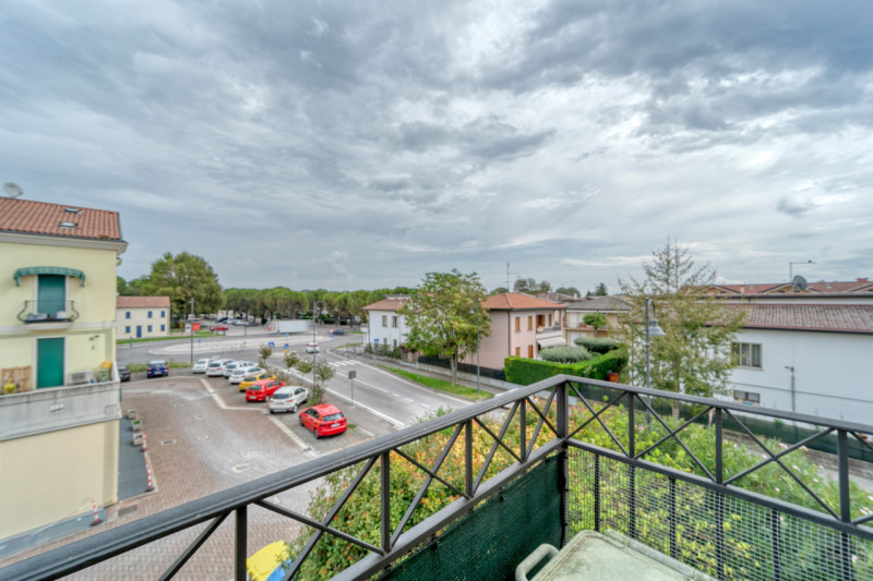 Nel cuore di Saccolongo, a pochi passi dalla chiesa e dai principali servizi del paese, proponiam...