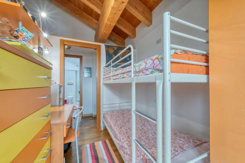 Nel cuore di Saccolongo, a pochi passi dalla chiesa e dai principali servizi del paese, proponiam...