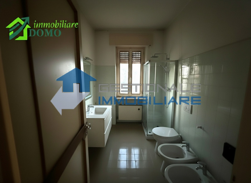 BUONI MOTIVI PER ACQUISTARE QUESTO IMMOBILE:

- ZONA RICERCATA
- GIARDINO
- GARAGE
- BUONA DISTRI...