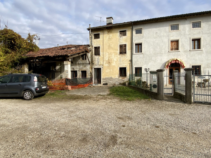 Brendola. In località Pedocchio proponiamo in vendita un annesso rustico con grande potenzialità ...