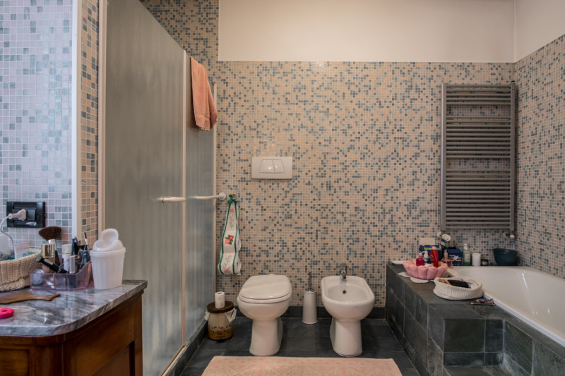 Albignasego zona Ferri, proponiamo una splendida villa singola in perfette condizioni, situata in...