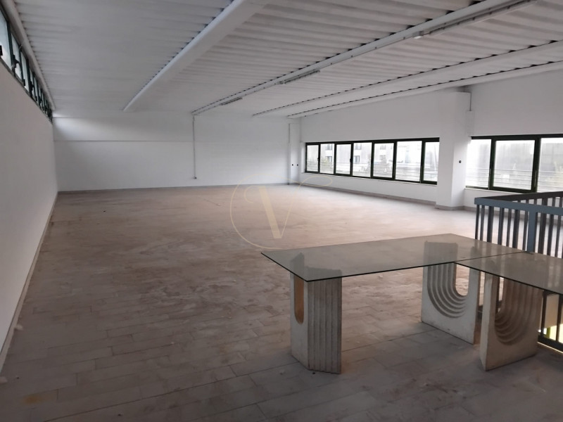 ZUGLIANO: LABORATORIO / MAGAZZINO DI MQ. 250 SU DUE LIVELLI.

Affittasi ampio laboratorio, ideale...