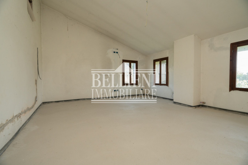 ANCONETTA- Scopri questa straordinaria opportunità di acquisto nel cuore della tranquilla zona di...