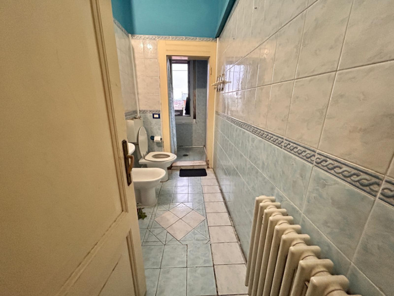 In zona residenziale, proponiamo in vendita un midi appartamento dagli spazi ben distribuiti, sit...