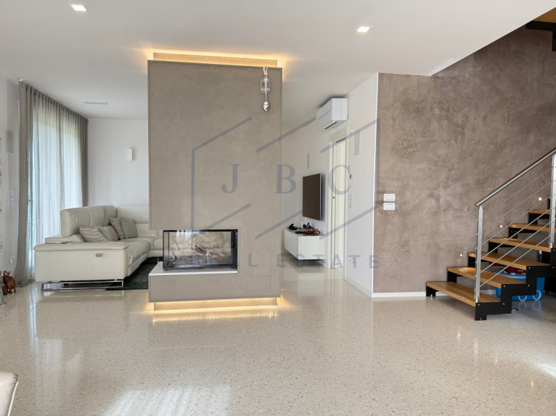 ODERZO - (TV) 
Modernità, luce, armonia! A pochi minuti dal cuore del centro storico di Oderzo, p...