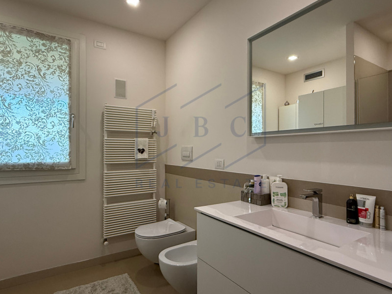 ODERZO - (TV) 
Modernità, luce, armonia! A pochi minuti dal cuore del centro storico di Oderzo, p...