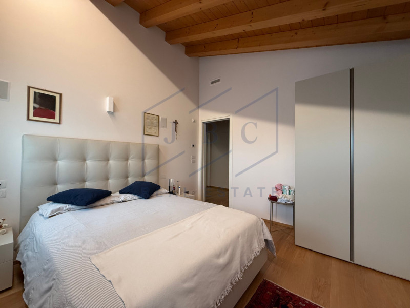 ODERZO - (TV) 
Modernità, luce, armonia! A pochi minuti dal cuore del centro storico di Oderzo, p...