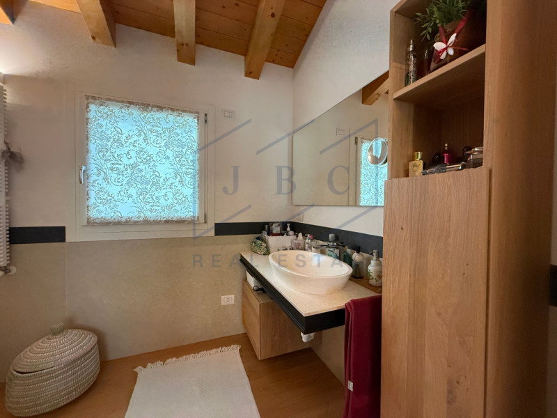 ODERZO - (TV) 
Modernità, luce, armonia! A pochi minuti dal cuore del centro storico di Oderzo, p...