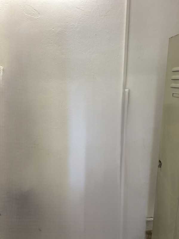 Ottimo negozio/ufficio vetrinato fronte strada di via Facciolati, di mq 40 con piccolo magazzino ...