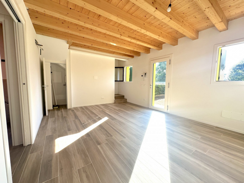 Brusegana. Euro 375.000 prezzo non trattabile. Casa schiera, su 2 livelli. 
Classe A4, ep 26,16 k...