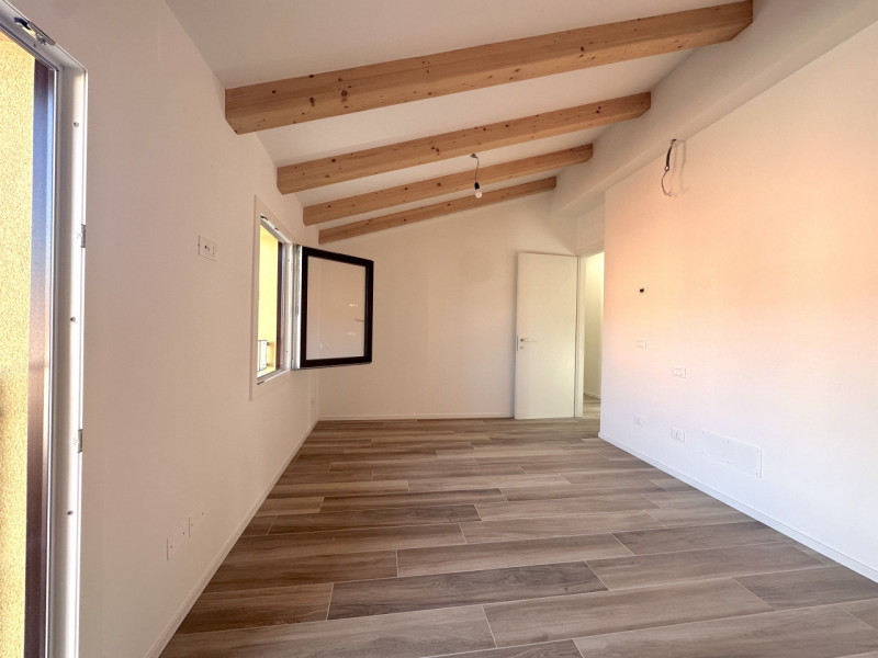 Brusegana. Euro 375.000 prezzo non trattabile. Casa schiera, su 2 livelli. 
Classe A4, ep 26,16 k...