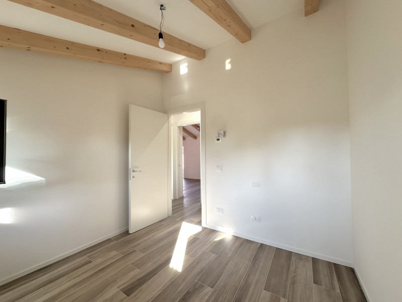 Brusegana. Euro 375.000 prezzo non trattabile. Casa schiera, su 2 livelli. 
Classe A4, ep 26,16 k...