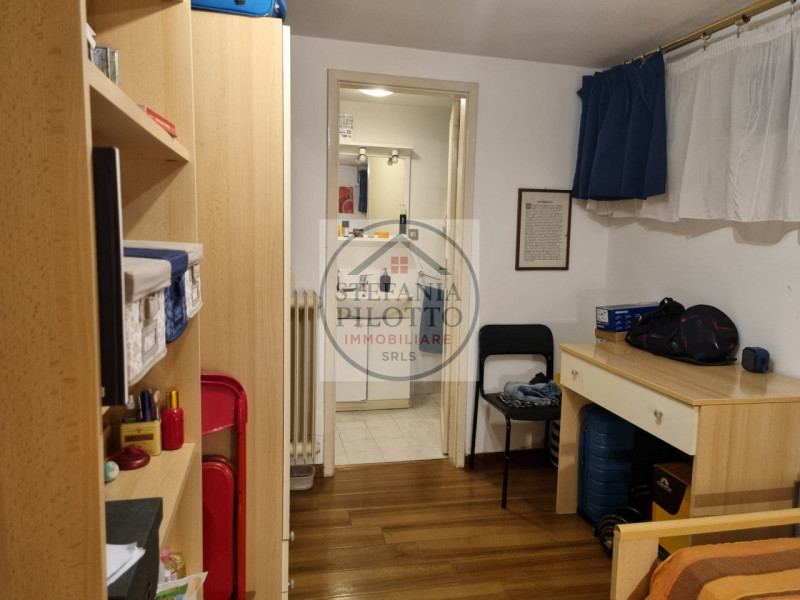 Adiacenze via San Francesco- Stefania Pilotto Immobiliare propone in vendita trilocale di 70 mq c...