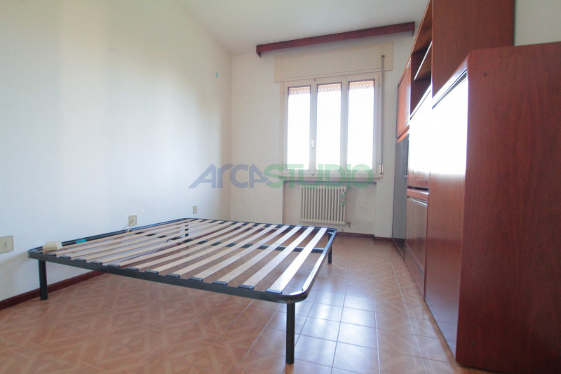 IN TRATTATIVA - Quinto Vicentino:  
Soluzione ideale se ami vivere in grandi spazi abitativi, com...