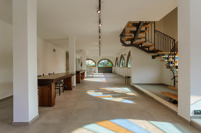 Galzignano Terme: Villa contemporanea situata in posizione aperta e panoramica; la proprietà di c...