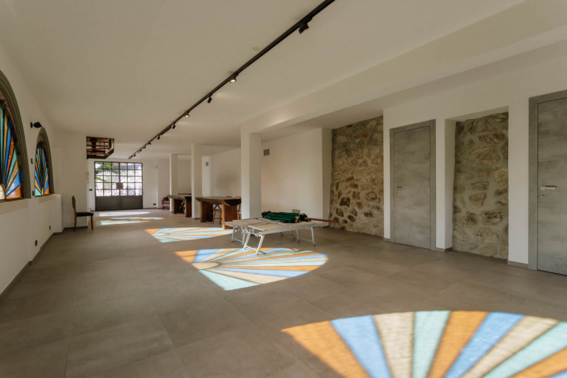 Galzignano Terme: Villa contemporanea situata in posizione aperta e panoramica; la proprietà di c...