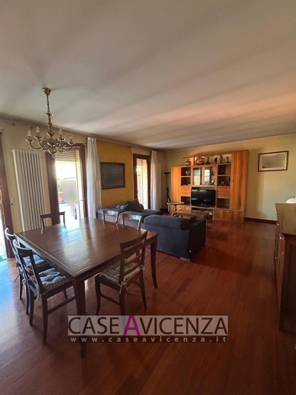 Camisano Vicentino (VI) C.E. in corso di definizione - Proponiamo ESCLUSIVO appartamento sito a p...