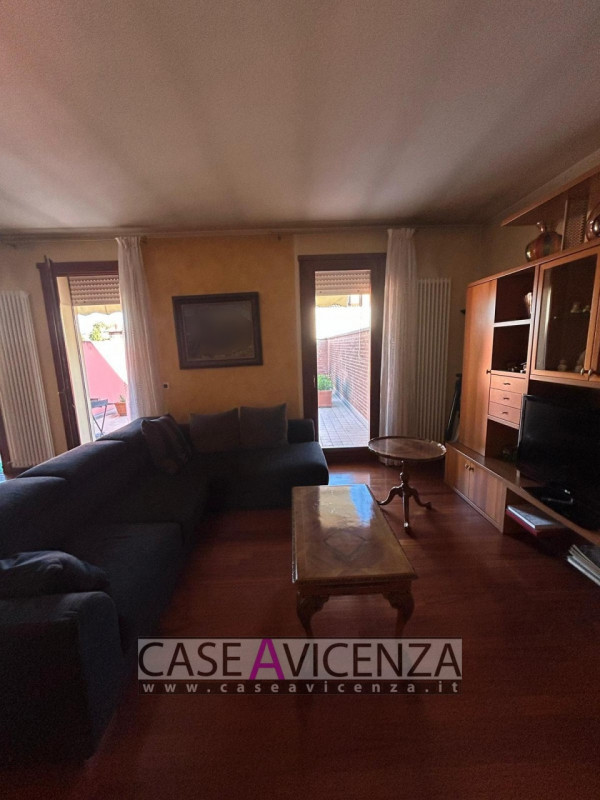 Camisano Vicentino (VI) C.E. in corso di definizione - Proponiamo ESCLUSIVO appartamento sito a p...