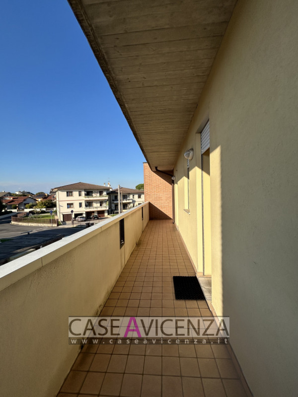 Camisano Vicentino (VI) C.E. in corso di definizione - Proponiamo ESCLUSIVO appartamento sito a p...