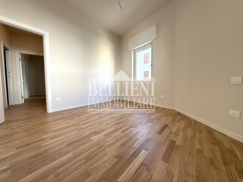 CENTRO STORICO: Introvabile appartamento tricamere finemente ristrutturato in contesto di poche u...