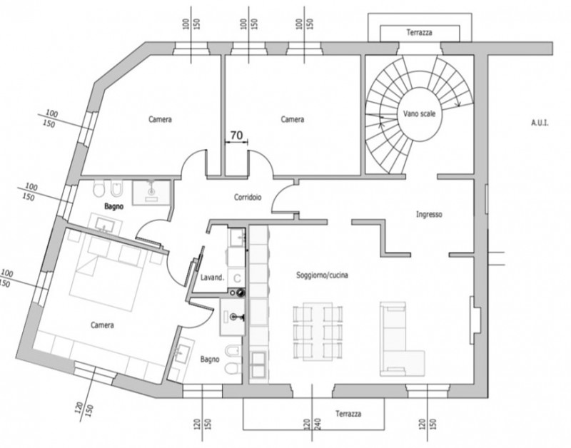 CENTRO STORICO: Introvabile appartamento tricamere finemente ristrutturato in contesto di poche u...
