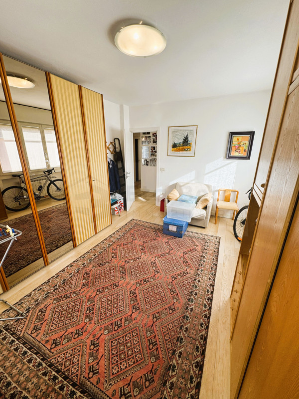 Ubicato in quartiere residenziale a Mestre, proponiamo in vendita un magnifico appartamento penta...