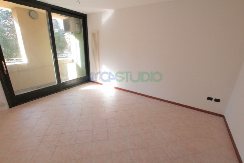 Bolzano Vicentino - Lisiera: 
Sei single e non hai bisogno di grandi spazi abitativi? Sei stanco ...