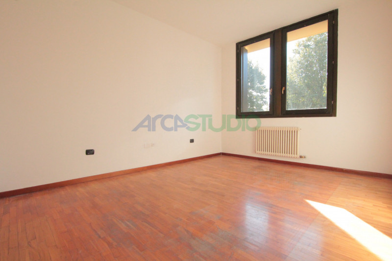 Bolzano Vicentino - Lisiera: 
Sei single e non hai bisogno di grandi spazi abitativi? Sei stanco ...