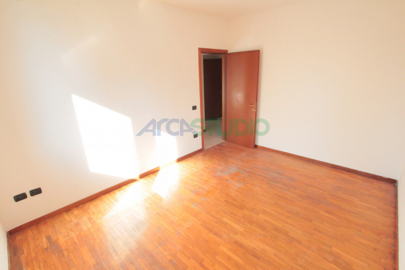 Bolzano Vicentino - Lisiera: 
Sei single e non hai bisogno di grandi spazi abitativi? Sei stanco ...