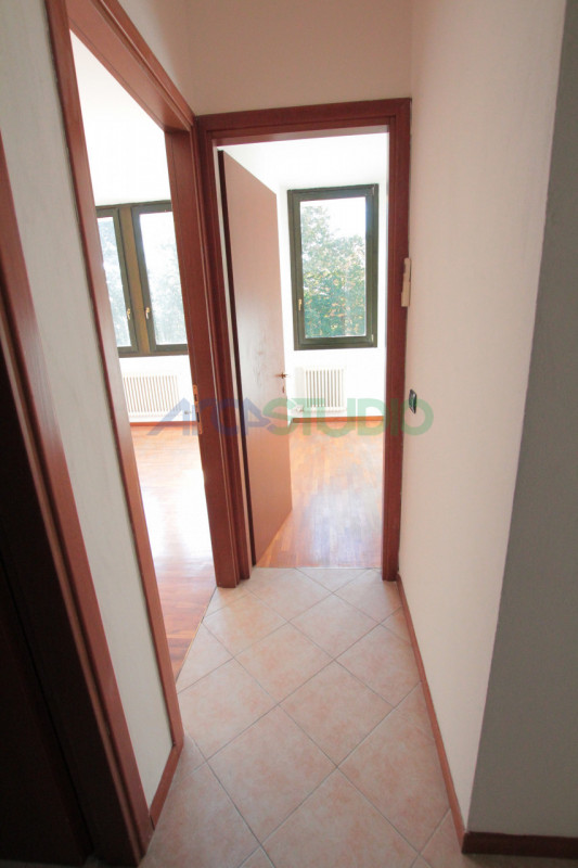 Bolzano Vicentino - Lisiera: 
Sei single e non hai bisogno di grandi spazi abitativi? Sei stanco ...