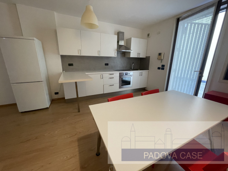 SOGGIORNO CON ANGOLO COTTURA, CAMERA MATRIMONIALE, CAMERA SINGOLA, ANTIBAGNO, BAGNO, POSTO AUTO 
...