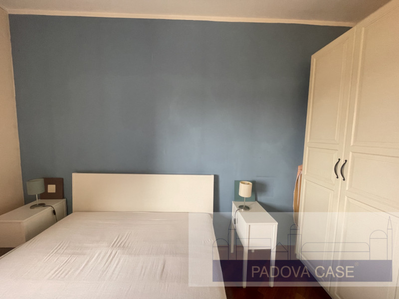 Attico su due livelli in zona Savonarola: vista, comfort e stile nel cuore di Padova

In una dell...