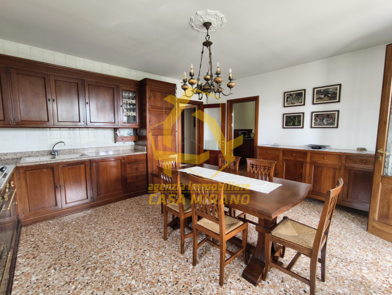 S.MARIA di SALA ELEGANTE VILLA con ANNESSO e AMPIO GIARDINO PRIVATO