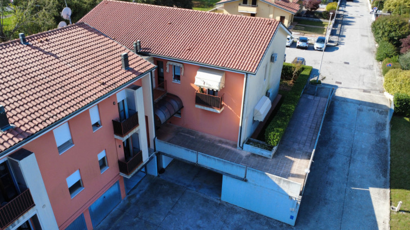 Proponiamo in vendita un grazioso appartamento bilocale di 37 mq situato nella tranquilla e ricer...